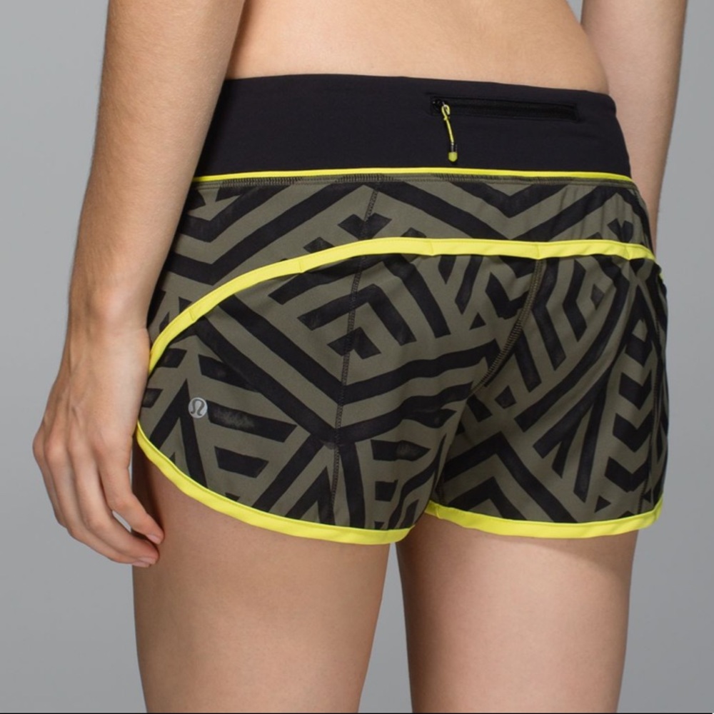 Lululemon speed short ChevronShuffle Fatigue Green